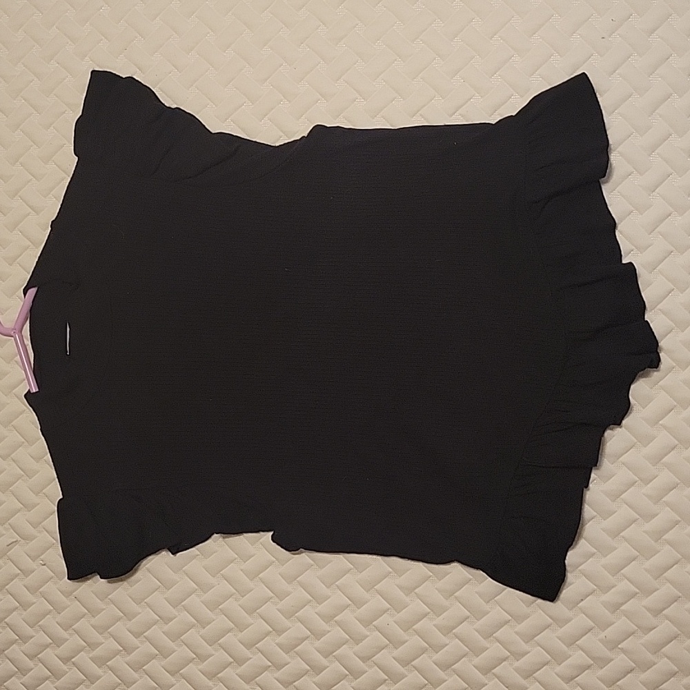 Sadie & Sage Black Peplum Tee - Size M
